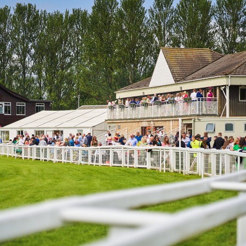 Crowds and grandstands